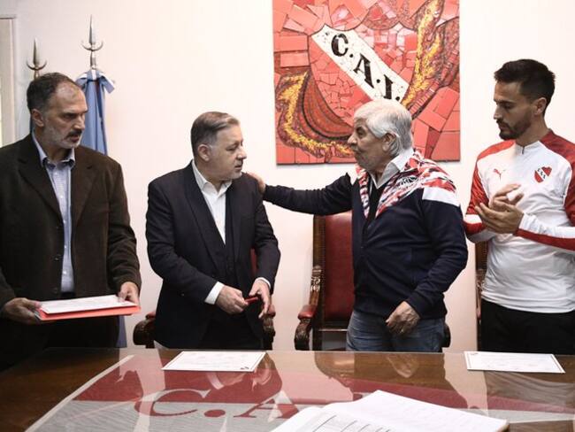 Independiente quiso estafar al América con depósitos falsos