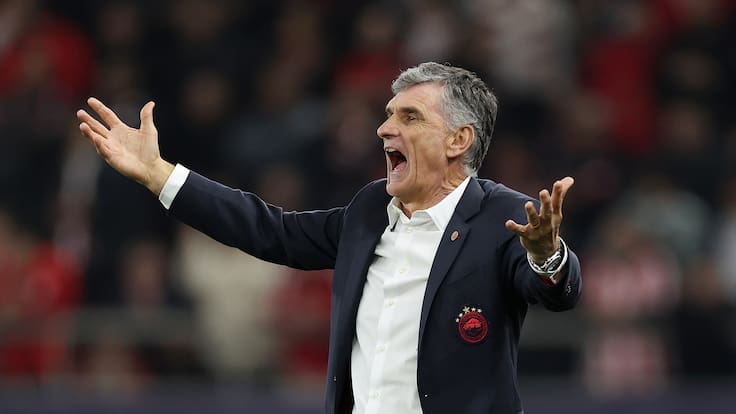 ¿Qué pasará con Armando ‘Hormiga’ González? Olympiacos despide a José Luis Mendilibar