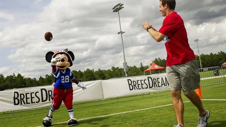 Disney con mira en la NFL