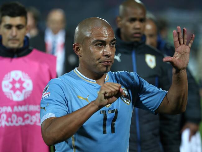 En México gana bien desde chicos, en Uruguay le tenemos que luchar: Egidio Arévalo