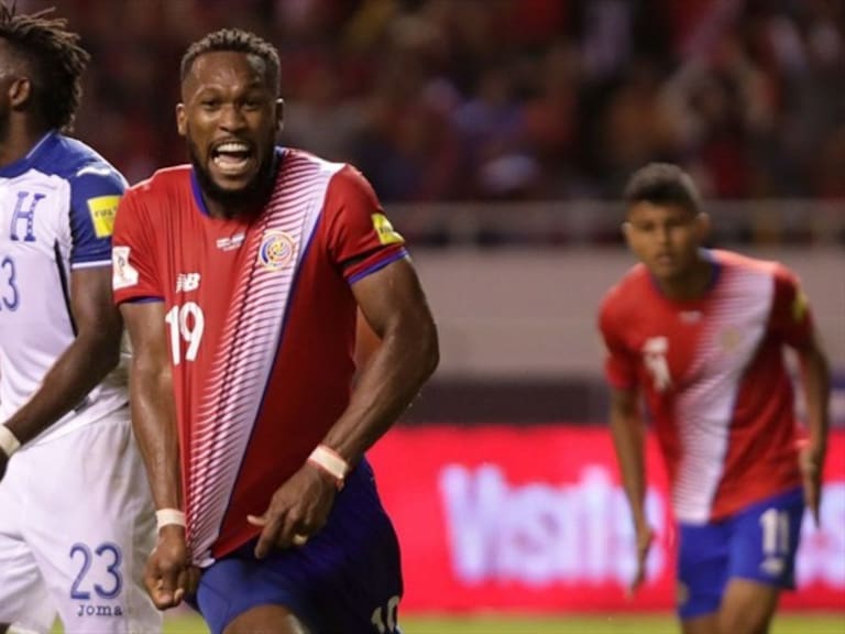 Kendall Waston  celebra gol. Foto: Getty Images