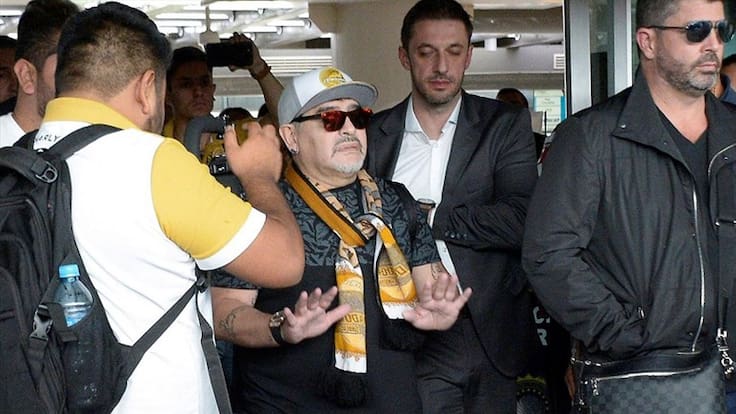 Maradona ya causa polémica en México