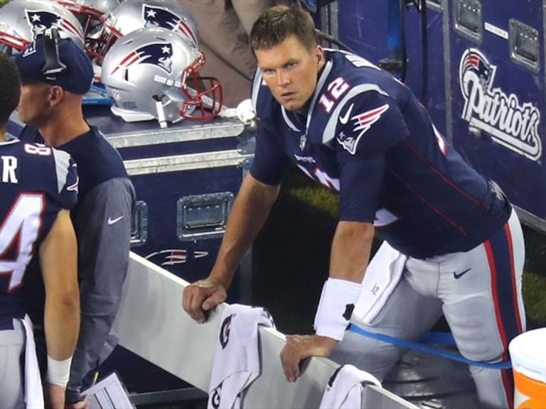 Tom Brady presenció la derrota de su equipo ante los Jaguars. Foto: Getty