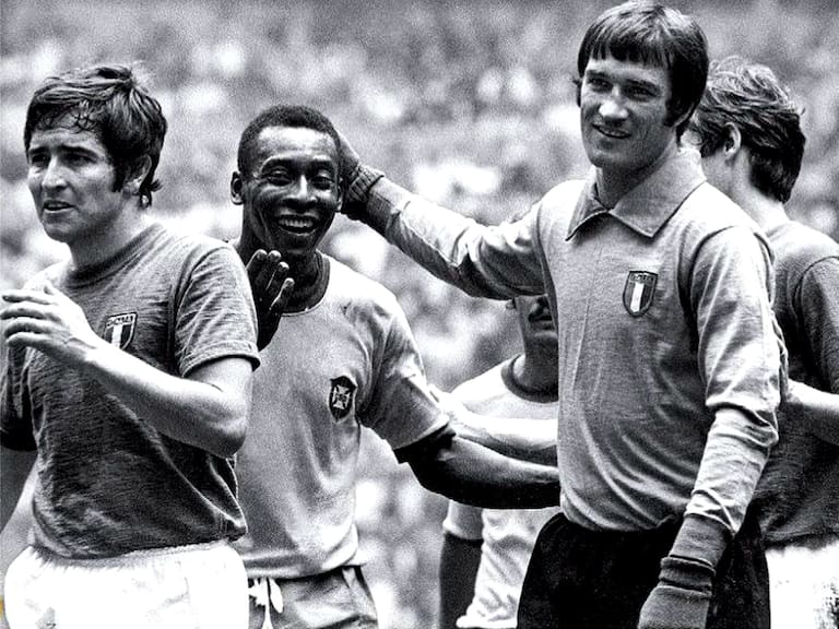 El día que Pelé jugó en un club mexicano