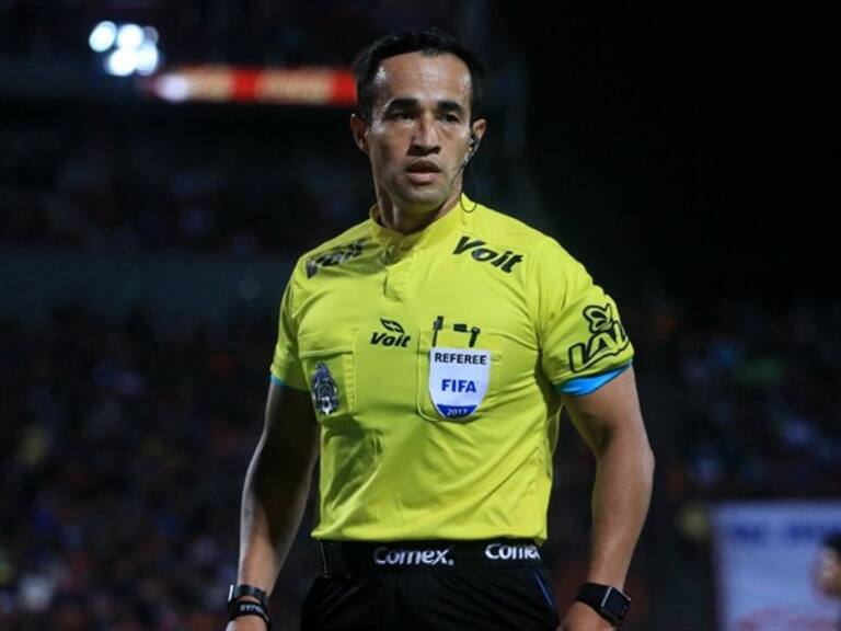 Árbitros . Foto: Twitter