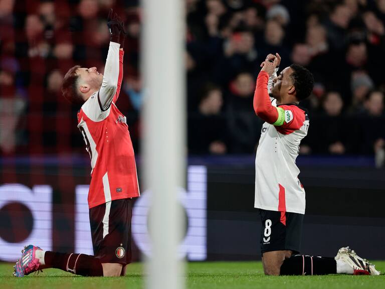 Santi Giménez en la Champions