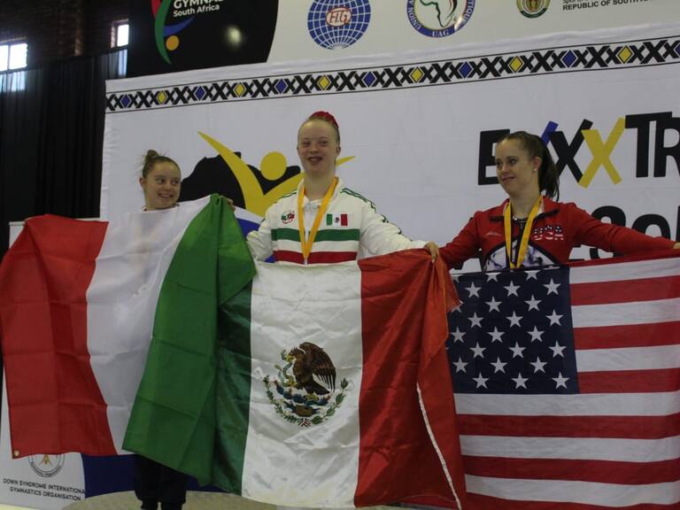 Bibi Wetzel y Helena Cárdenas triunfan en el Mundial Gimnasia Artística con Síndrome de Down 2023 / FOTO: Twitter @SAGymnastics