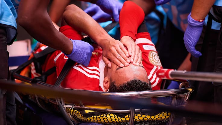Jamal Musiala sufre escalofriante lesión tras chocar con Donnarumma VIDEO
