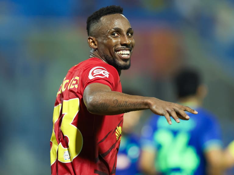 Julián Quiñones defiende a la liga de Arabia Saudí