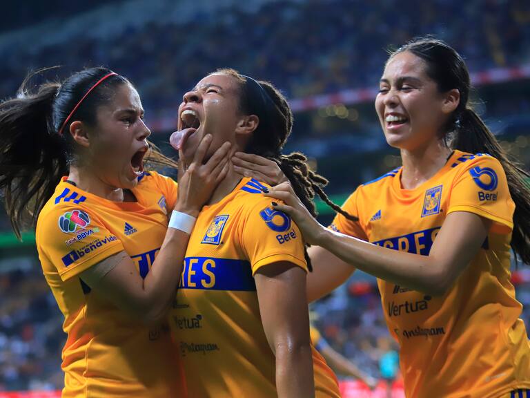 Mía Fishel busca el título esta noche con Tigres