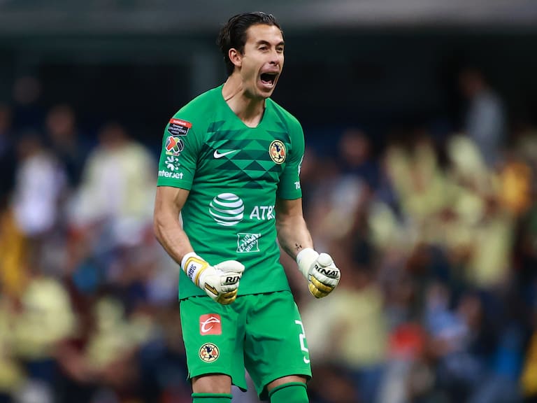 Afición del América pide una oportunidad para Óscar Jiménez