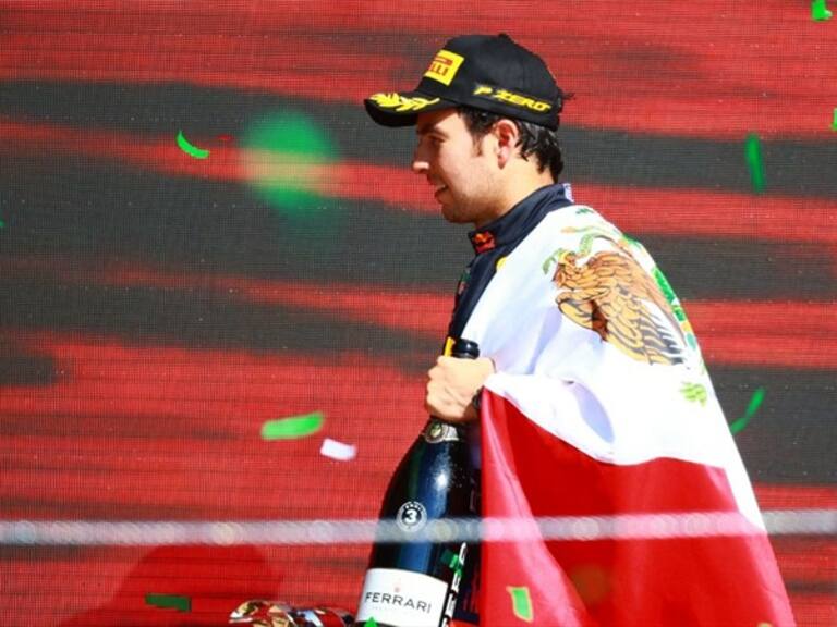 Checo se subió al podio el domingo pasado en la CDMX. Foto: MEXSPORT