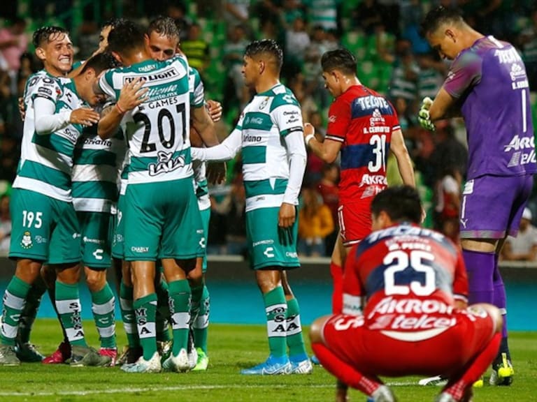 Santos vs Chivas. Foto: GettyImages