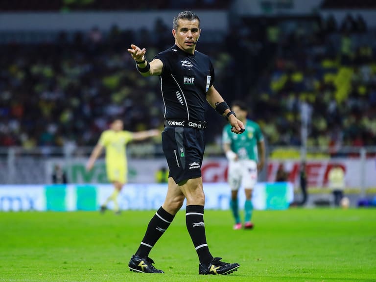 El árbitro Fernando Hernández cumplió su sanción y puede volver a pitar