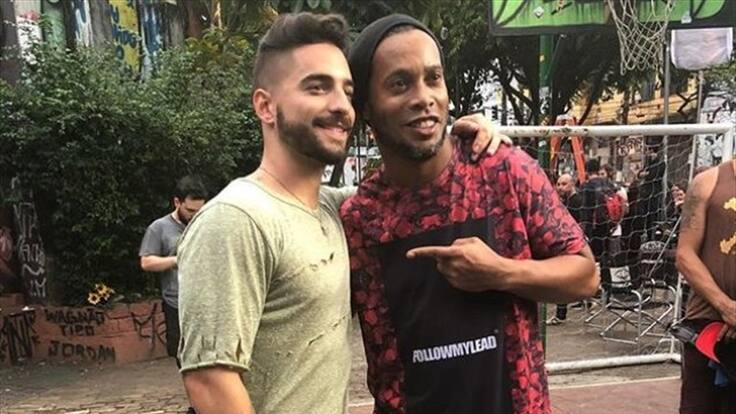 Ronaldinho y Maluma trabajarán juntos