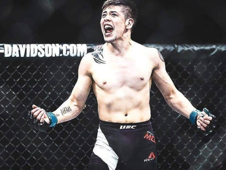 Brandon Moreno en una pelea de UFC. Foto: Twitter Brandon Moreno