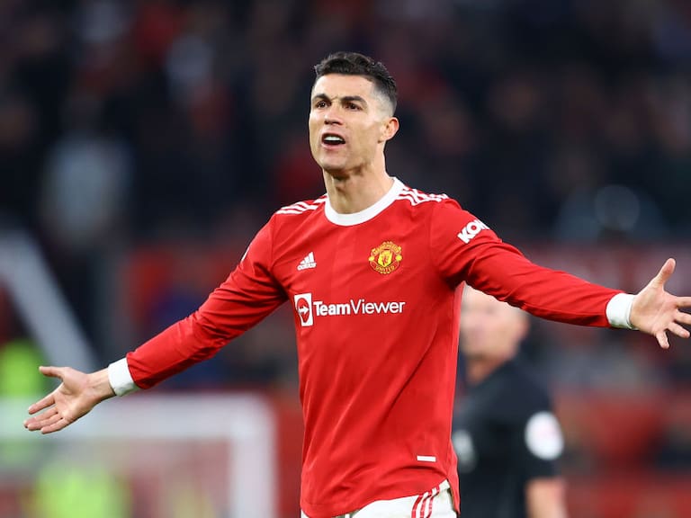 Cristiano volvió a hacer gol pero el United se aleja de Europa