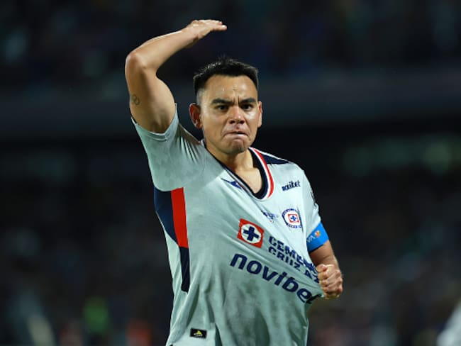 Cruz Azul blinda a Charly Rodríguez con una cláusula estratosférica