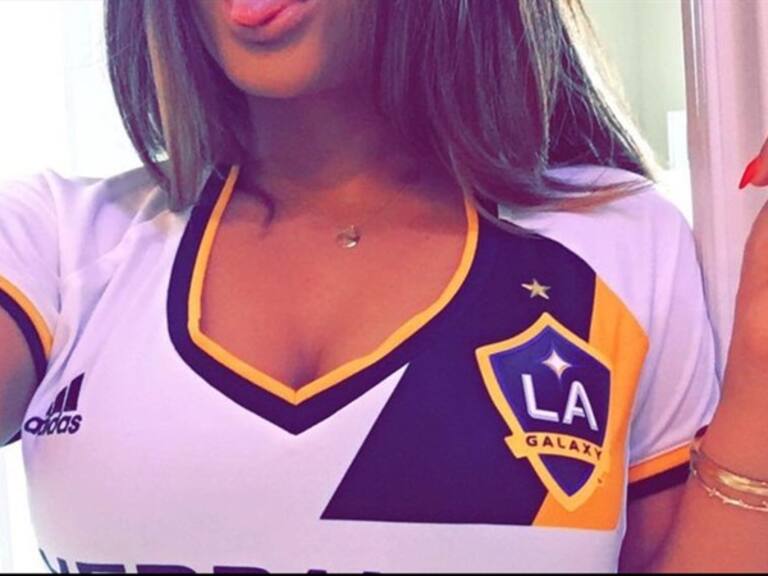 La sexy fan de Giovani y Jonathan Dos Santos