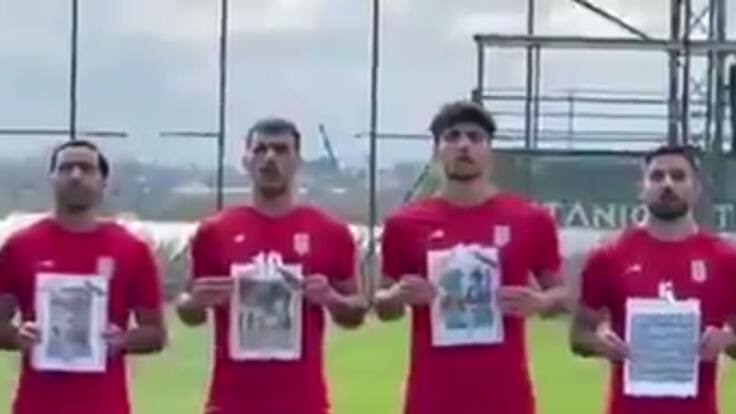La Selección de Irán rinde tributo a las víctimas de Teherán frente a Costa Rica