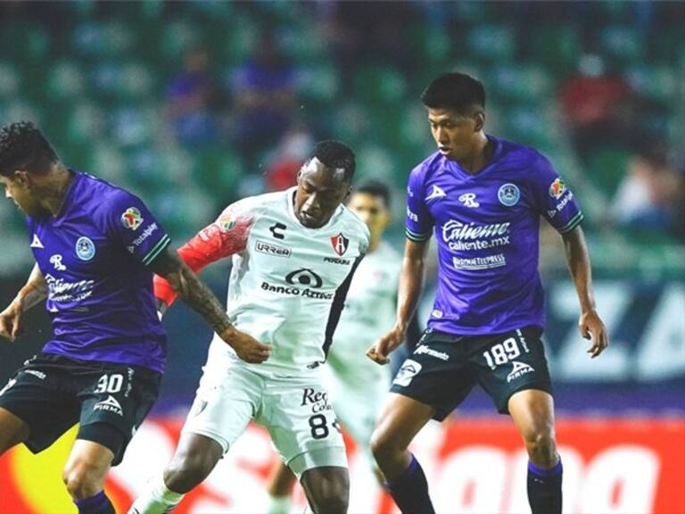 Mazatlán vs Atlas. Foto: twitter @SoyReferee