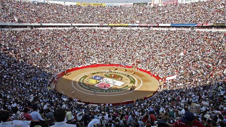 Inmuebles deportivos sirven como centros de acopio tras el temblor