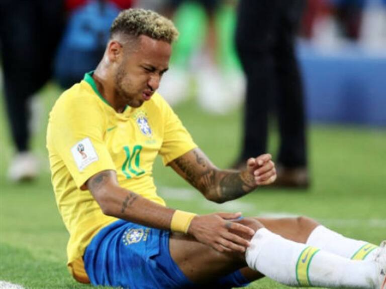 Neymar suelo. Foto: