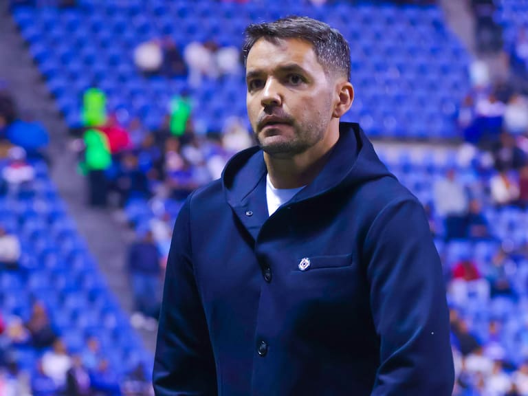 Directiva de Cruz Azul ya tendría decidido el futuro de Nicolás Larcamón