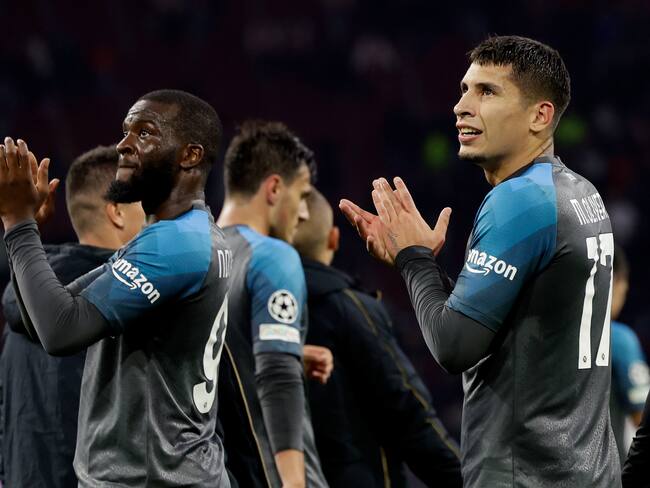 Napoli y Chucky Lozano le ponen un tremendo baile al Ajax de Edson Álvarez