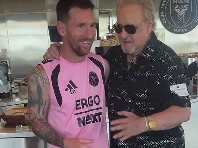 ¡Messi y Quico juntos! La viral reacción del argentino al conocer a Carlos Villagrán