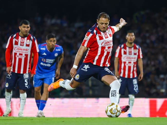 Chicharito Hernández habla tras penal fallado ante Cruz Azul y su salida de Chivas