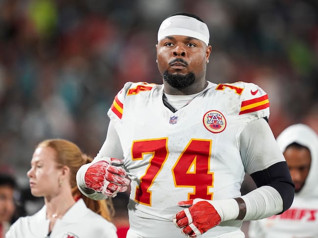Los Chiefs cortan a Jawaan Taylor: Ahorro millonario y planes para el Draft NFL 2026