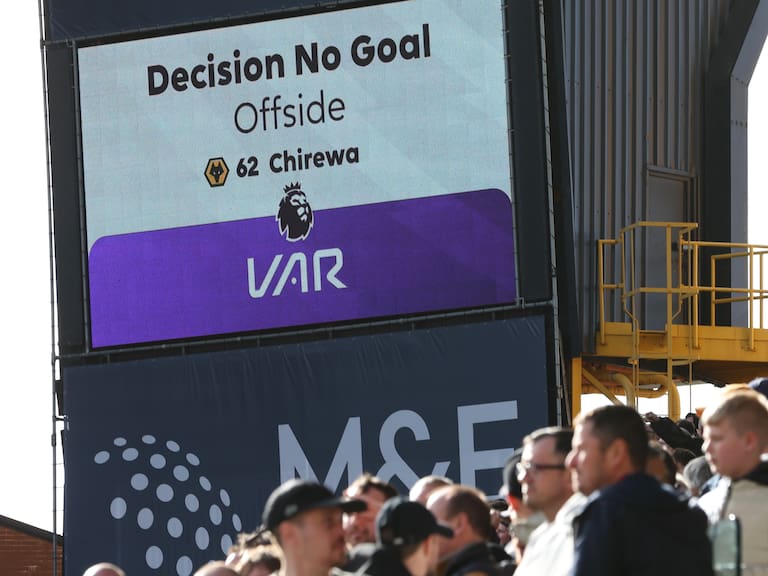 Premier League incorporará un nuevo sistema de fuera de juego semiautomático para la próxima campaña