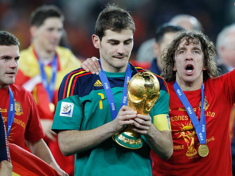 Casillas y Puyol en el ojo del huracán por críticas