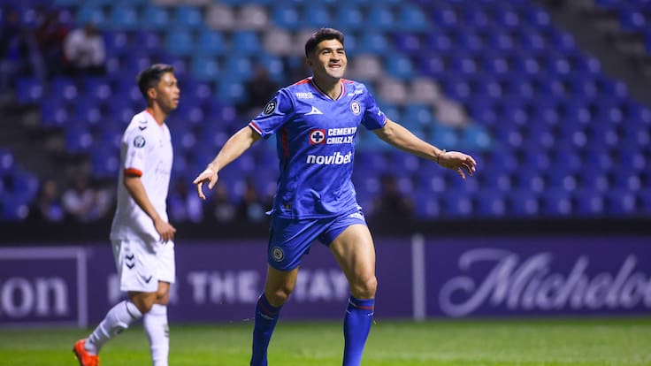 ¿Cuánto tiempo estará fuera Nicolás Ibáñez? Cruz Azul confirma gravedad de su lesión tras el Clásico