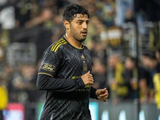 Carlos Vela tiene un impedimento para llegar a Chivas