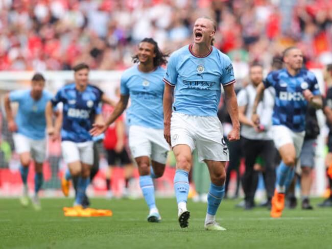 Manchester City campeón de la FA Cup, tras derrotar al Manchester United 2-1