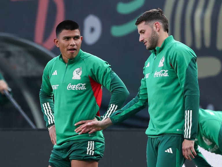PHILADELPHIA, PENNSYLVANIA - OCTOBER 16: Jesus Gallardo and Santiago Gimenez of Mexico warm up  during a training session ahead of the match against Germany at Lincoln Financial Field on October 16, 2023 in Philadelphia, Pennsylvania. (Photo by Omar Vega/Getty Images)