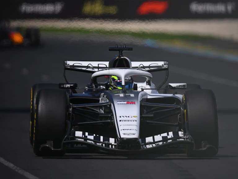 Checo Pérez regresa a la F1; Esta es su posición en la parrilla para el Gran Premio de Australia