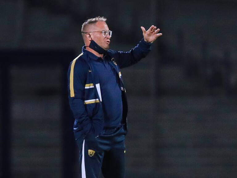 Andrés Lillini extiende su compromiso con los Pumas