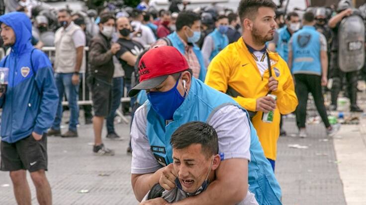 La afición despide a Diego Armando Maradona
