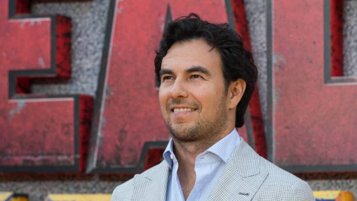 Checo Pérez prueba un Ferrari antes de su debut con Cadillac en la Fórmula 1