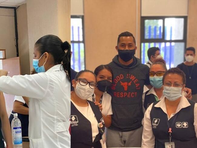 Atletas olímpicos mexicanos reciben primera dosis de la vacuna contra Covid-19