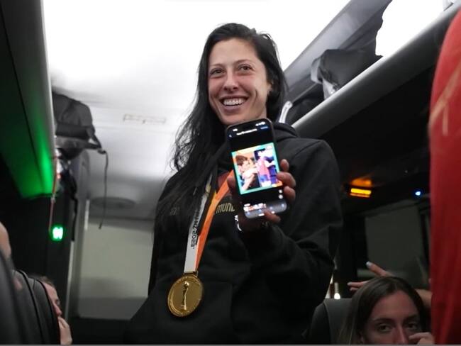Filtran video de jugadoras bromeando sobre el beso de Rubiales a Jenni Hermoso