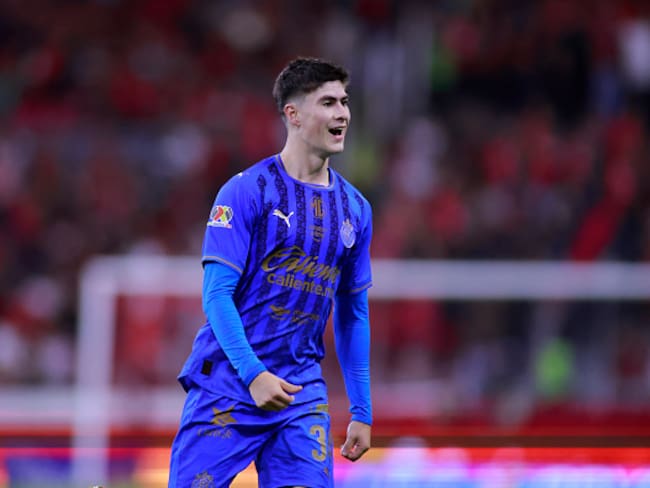 ‘La Hormiga’ González y Ángel Sepúlveda silencian el Jalisco en la victoria de Chivas sobre Atlas