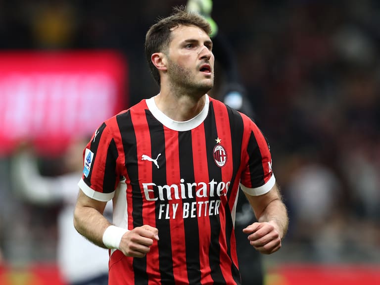 Milan batea la primera oferta del Porto por Santiago Giménez
