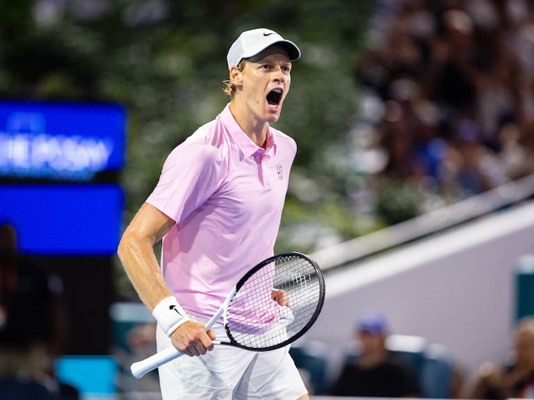 Jannik Sinner logra el Sunshine Double en 2026 y pone en jaque el reinado de Carlos Alcaraz