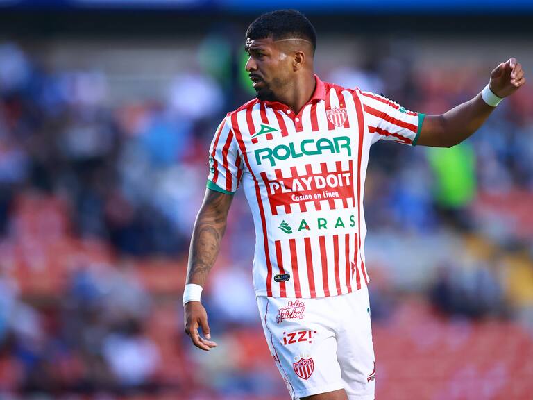 Rodrigo Aguirre a Rayados