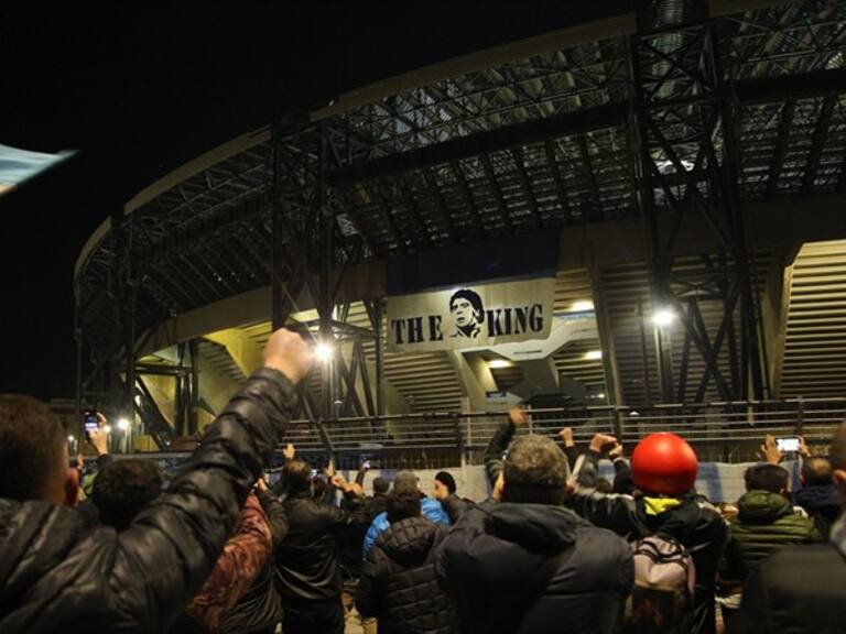 Estadio San Paolo de Napoli tributo a Maradona. Foto: Getty Images
