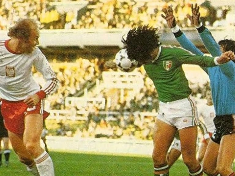 México en el Mundial de Argentina 78 vs Polonia. Foto:Getty Images